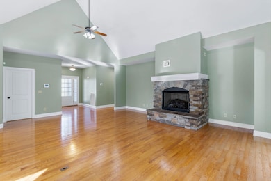 12 Twelve Oaks-12