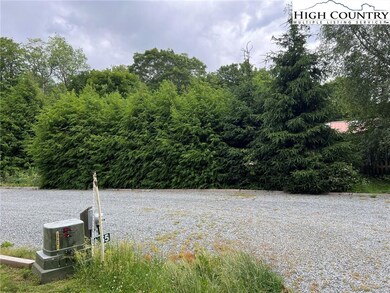 55 Meadow Loop, Newland, NC 28657 - photo 3