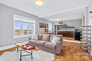 538 N Main St unit 519, 518, 520, Hendersonville, NC 28792 - photo 2