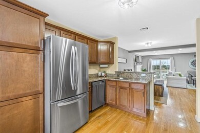 101 Hopkins St unit 3, Wakefield, MA 01880 - photo 4