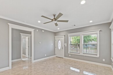 3905 Melbourne St, Houston, TX 77026 - photo 4