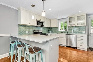 156 Dedham St, Newton Highlands, MA 02461 - photo 4