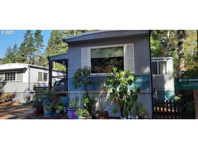 88875 Bayberry Ln unit SP 8, Florence, OR 97439 - photo 2