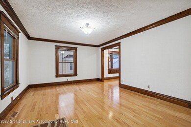 1027 Climax St, Lansing, MI 48912 - photo 3