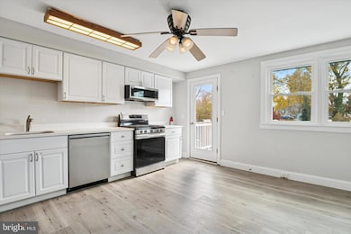 334 Mary St, Downingtown, PA 19335 - photo 4