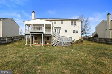 649 Highpointe Cir, Langhorne, PA 19047 - photo 4