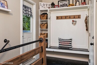 03_2655Alanestreet_84_Entryway_LowRes