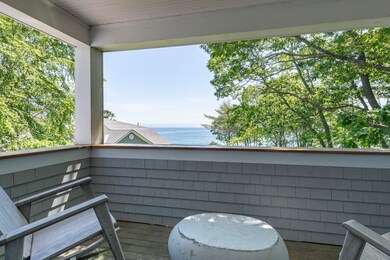 311168ShoreRD_Booth