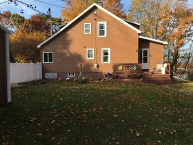 Side View/ Yard