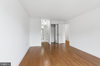 Observatory of Georgetown unit 514, Washington, DC 20007 - photo 3