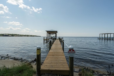 346 Beatrice Point Rd, Freeport, FL 32439 - photo 3