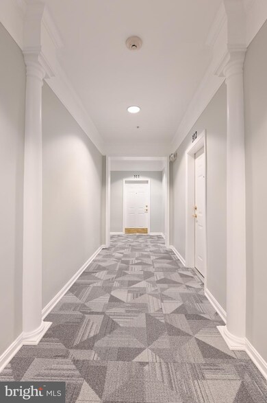 2610 Chapel Lake Dr unit 311, Gambrills, MD 21054 - photo 5