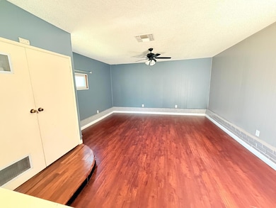 698 W Donner Ave, Clovis, CA 93612 - photo 6