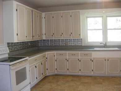 11 Russian St, Berlin, NH 03570 - photo 6