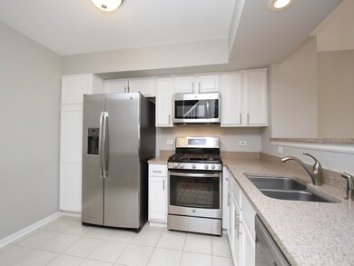 1820 Grove Ave unit 16B182, Schaumburg, IL 60193 - photo 3