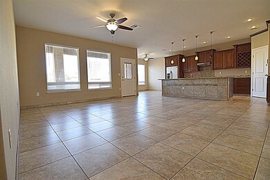 1073 Pajarito Dr, Alamogordo, NM 88310 - photo 3