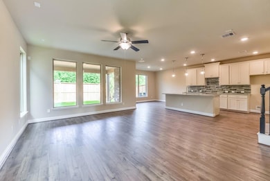 54 Heirloom Garden Place, the Woodlands, TX 77354 - photo 4