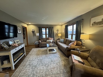 503 Covey Rise Ln, Macon, MO 63552 - photo 3