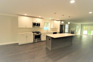 10 Spaulding St unit A, Wakefield, MA 01880 - photo 2