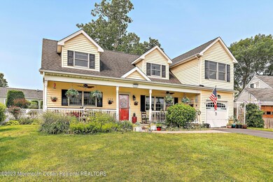 Gorgeous Expanded Cape on Quiet Street!