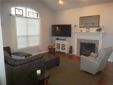 407 Coachlight Dr, Bentonville, AR 72712 - photo 3