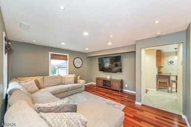 179 Lower Notch Rd, Little Falls, NJ 07424 - photo 5