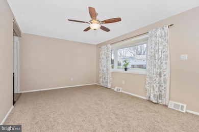 327 Leyton Rd, Reisterstown, MD 21136 - photo 4