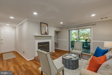 10016 Oakton Terrace Rd, Oakton, VA 22124 - photo 2