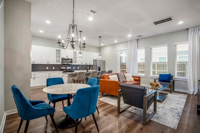 8438 Berry Green Ln, Houston, TX 77022 - photo 2