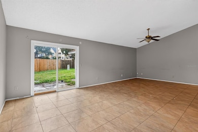 6516 Piccadilly Ln, Orlando, FL 32835 - photo 3