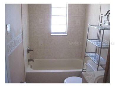 3665 Sugarcreek Dr, Tampa, FL 33619 - photo 3