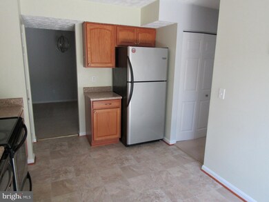 14012A Grumble Jones Ct unit A, Centreville, VA 20121 - photo 6