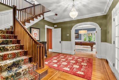 37 Colbourne Crescent, Brookline, MA 02445 - photo 5