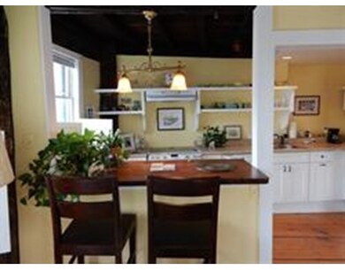 78 Front St unit 5, Marblehead, MA 01945 - photo 2