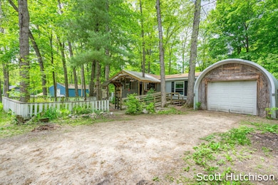 2-web-or-mls-3951 Marshall-2