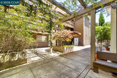 2601 College Ave unit 301, Berkeley, CA 94704 - photo 3