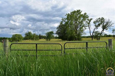10220 SW Davis Rd, Harveyville, KS 66431 - photo 2