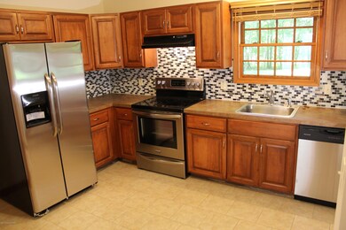 136 Segatti Cir, Bushkill, PA 18324 - photo 3