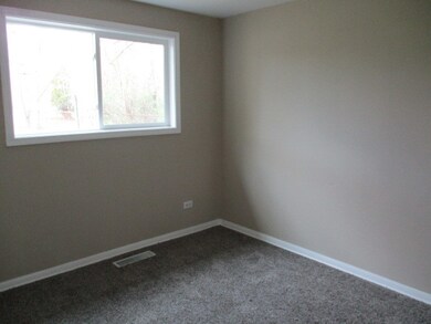 17730 Rosewood Terrace, Country Club Hills, IL 60478 - photo 7