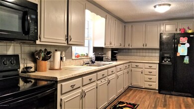 6956 Sonora Dr N, Jacksonville, FL 32244 - photo 7