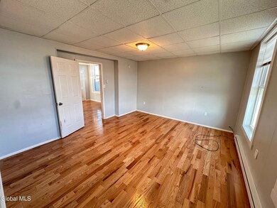 129 Main St unit 3, Cohoes, NY 12047 - photo 4