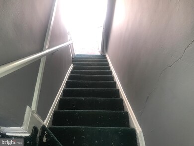 1016 Ellicott Driveway, Baltimore, MD 21216 - photo 7