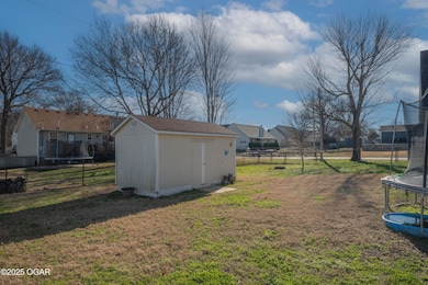 2003 Blue Jay Dr, Webb City, MO 64870 - photo 4