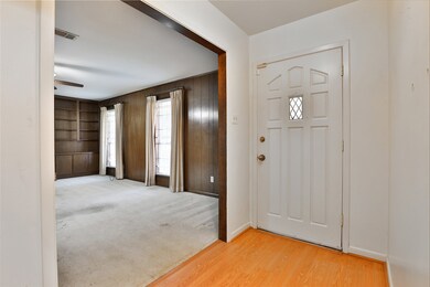 958 W Bertrand St, Houston, TX 77088 - photo 5