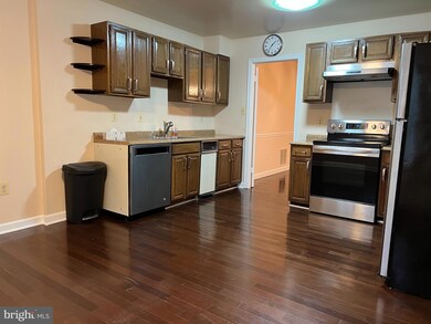 5924 Dorchester Way, Rockville, MD 20852 - photo 7