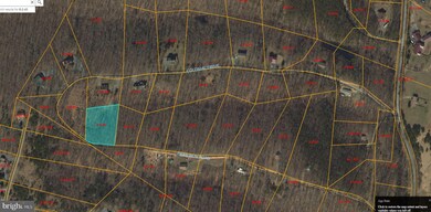 42 Colonial Dr, Berkeley Springs, WV 25411 - photo 2