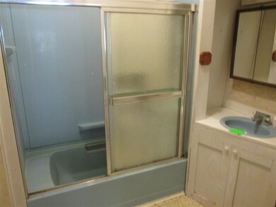 1825 Rainbow Dr, Cedar Falls, IA 50613 - photo 6