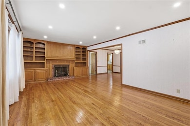 1004 W 96th St, Kansas City, MO 64114 - photo 6