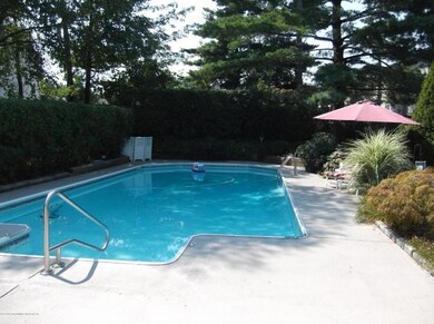 330 Caswell Ave unit 1, Staten Island, NY 10314 - photo 3