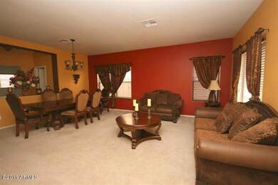 Formal living & dining
